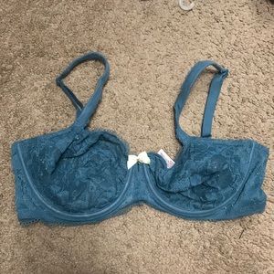 VS Lace Bra